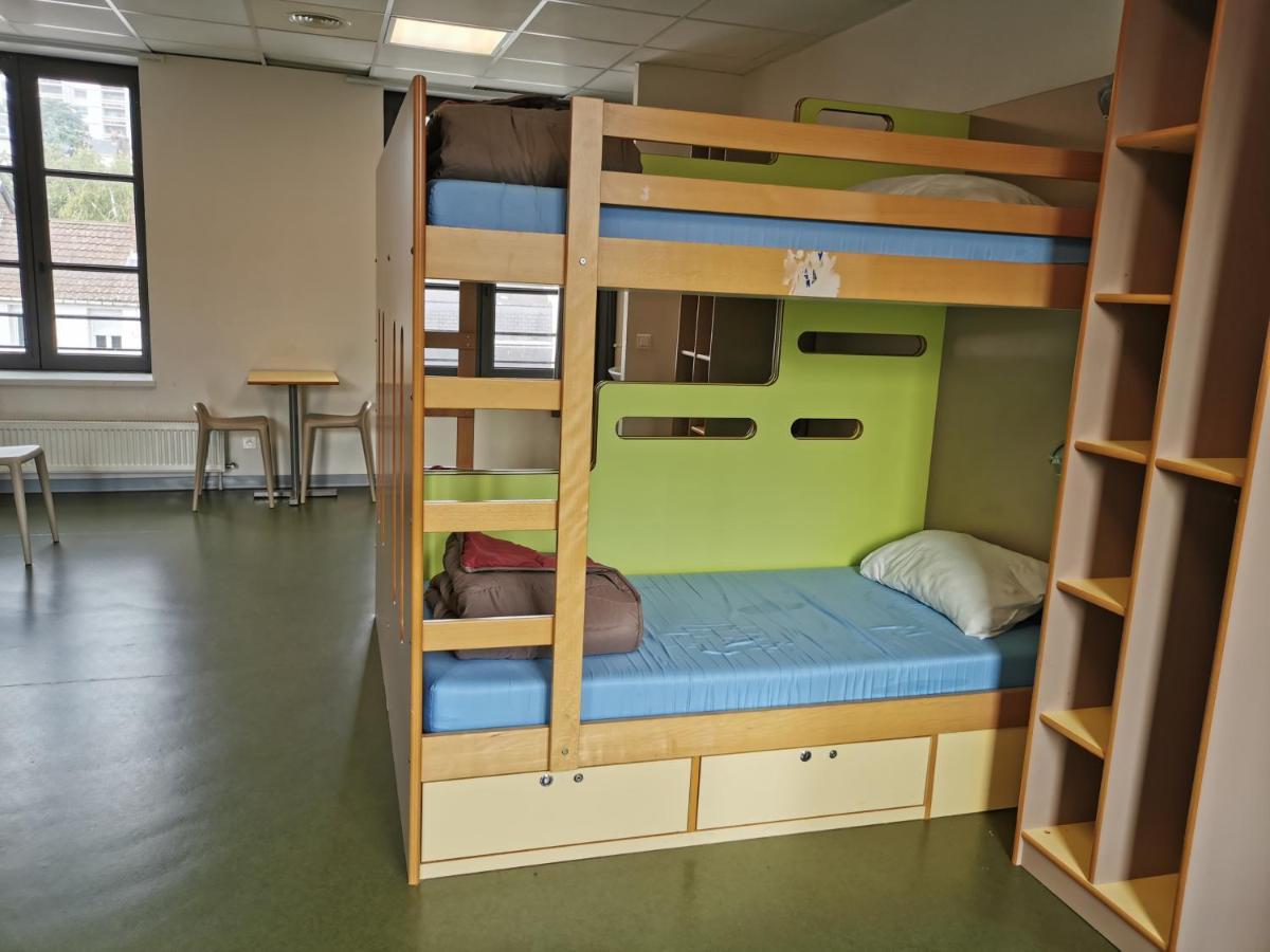 Auberge De Jeunesse Hi Руан Екстериор снимка