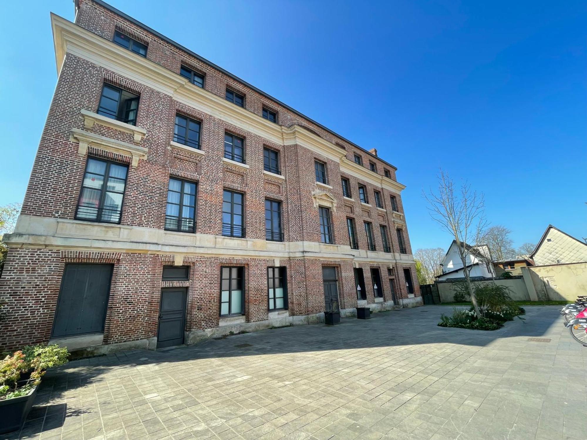 Auberge De Jeunesse Hi Руан Екстериор снимка