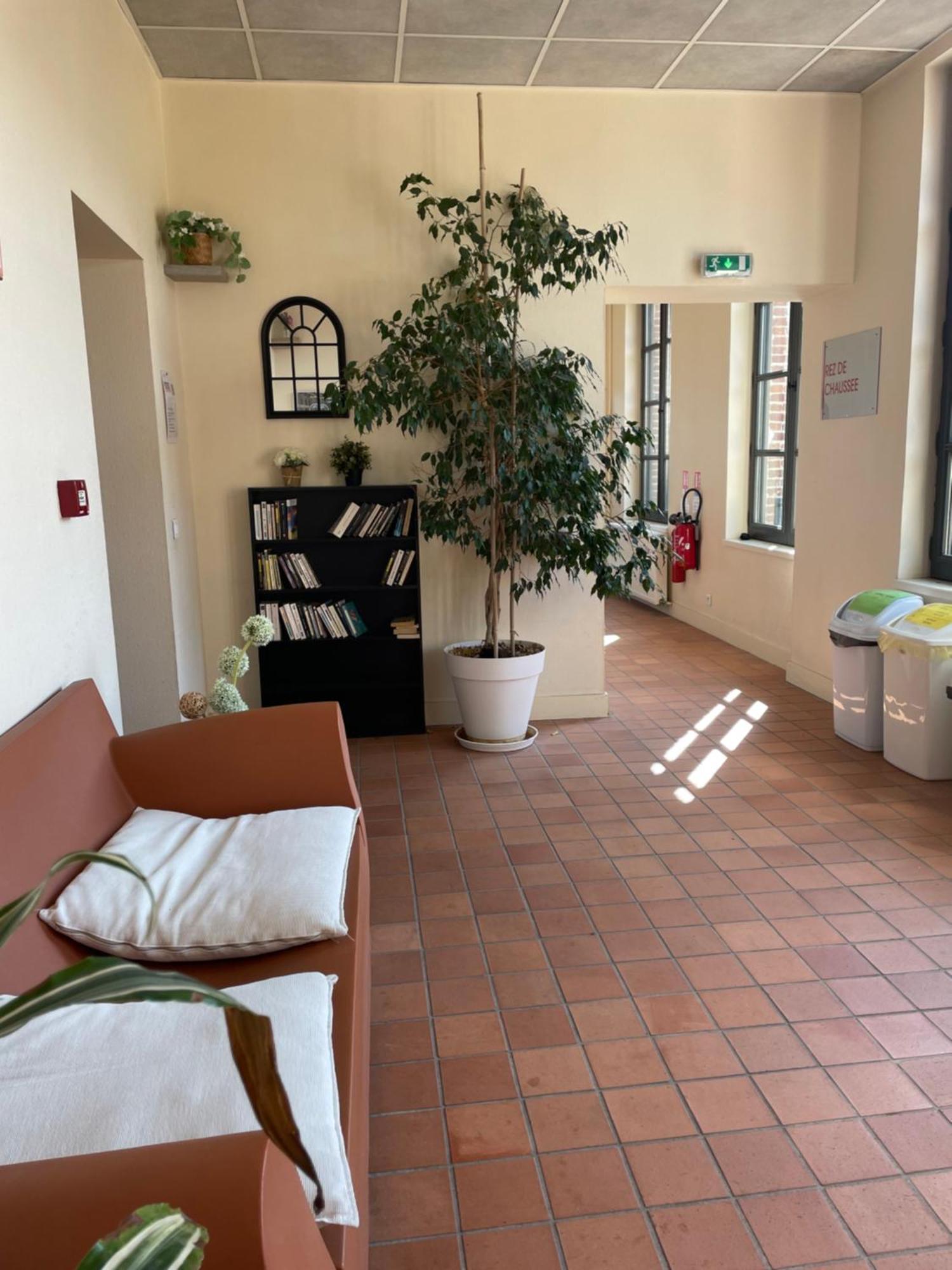Auberge De Jeunesse Hi Руан Екстериор снимка